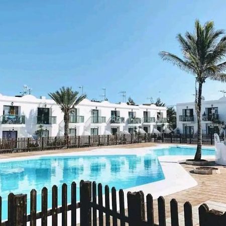 Апартаменты Apartamento San Valentin, Коральео Экстерьер фото